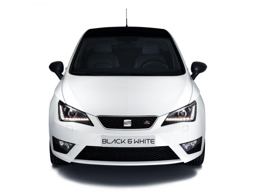  Seat Ibiza SC FR Black & White 2013 года  (фото 2 из 2)